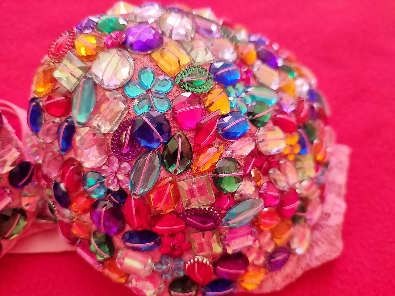 Farebná třpytivá podprsenka - Obrázek 3