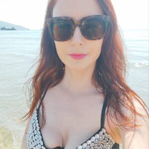 Třpytivá stříbrná podprsenka